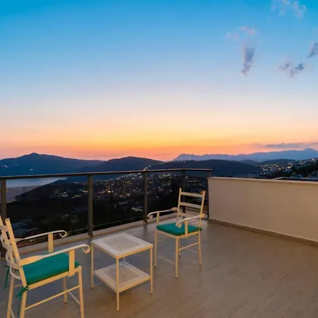 5 Bedroom 1684 Villa *