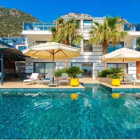 5 Bedroom 1684 Villa *