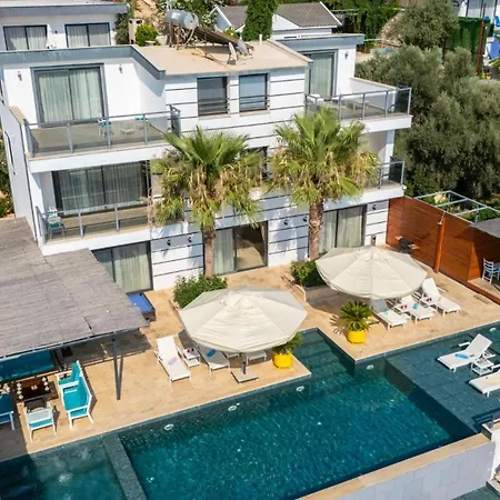 5 Bedroom 1684 Kalkan