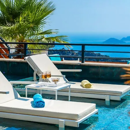 Villa 5 Bedroom 1684 *